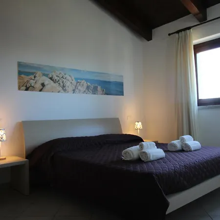 Apartment Casa Stella Di Gallura Con Piscina